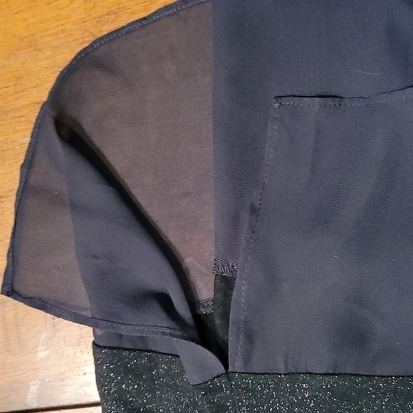 3/$30 Black Metallic Beaded Plunging V-Neck Short Sleeve Holiday Blouse - Picture 7 of 8